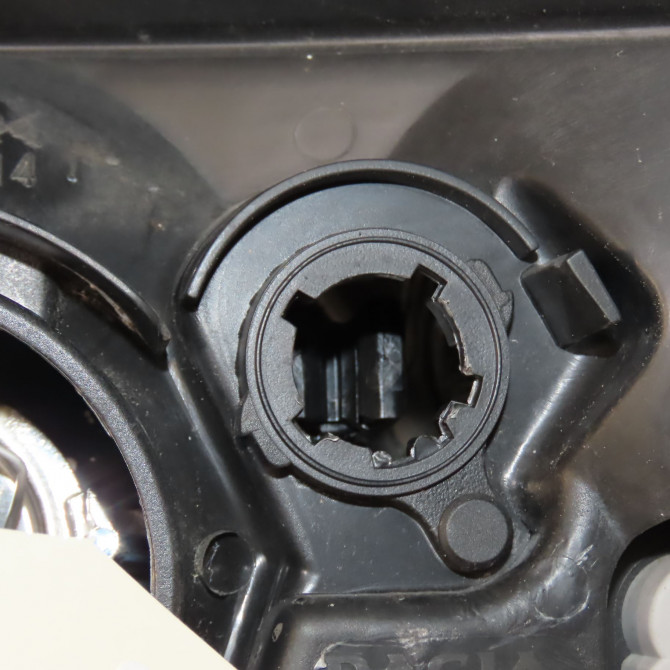 Phare droit occasion DACIA SANDERO I Phase 1 06-2008->10-2012 1.4 MPI 75ch 8200733877 3