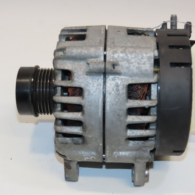 Alternateur occasion  9068306 3