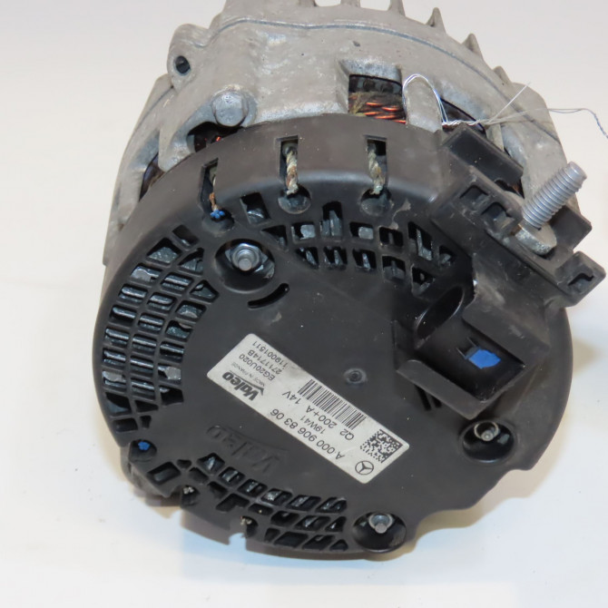 Alternateur occasion  9068306 4