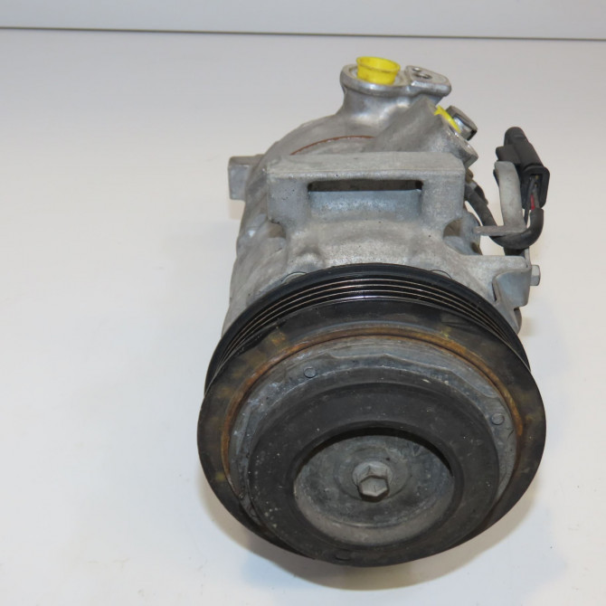 Compresseur air conditionne occasion  8304202 2