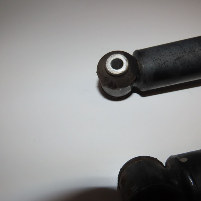 Amortisseur arrière droit occasion  177326080028 3