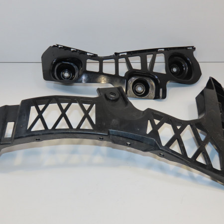 <span class="tt">Support d pare-choc ar occasion  </span><span class="designation"> </span>