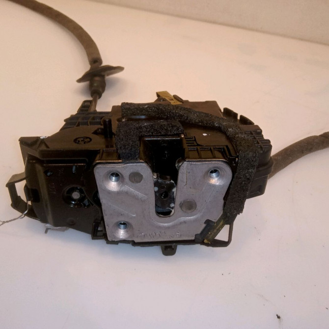 Serrure porte ard occasion RENAULT CLIO V 825007311R 3