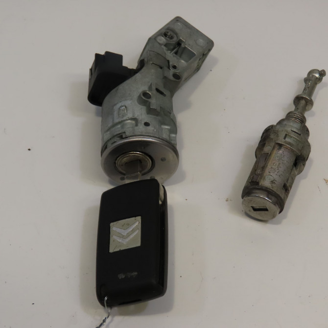 Kit serrures + antivol occasion CITROEN C2 Phase 1 09-2003->10-2008 1.4 HDi 4162FQ 1