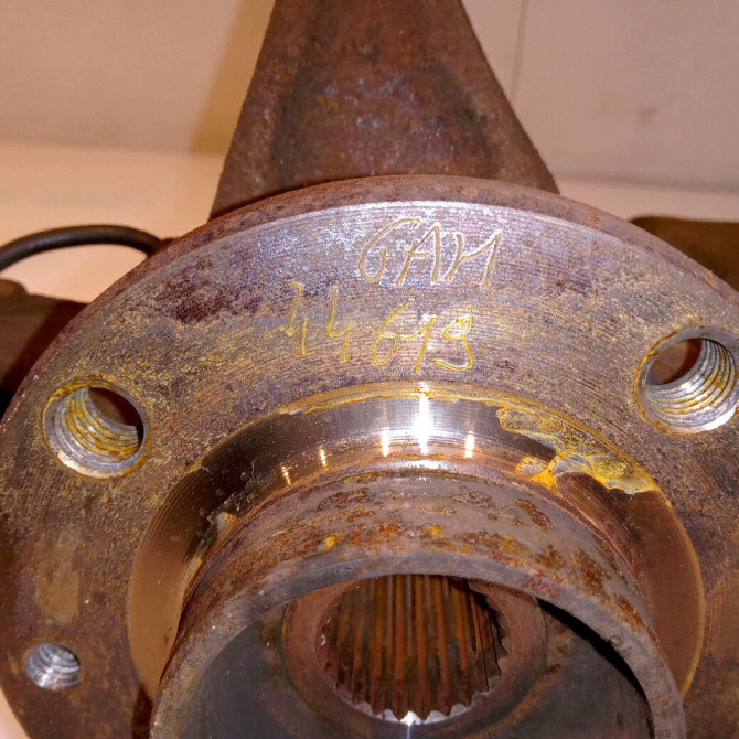 Moyeu avd occasion RENAULT MEGANE II Phase 2 01-2006->06-2009 1.5 DCI 85ch 402022048R 3