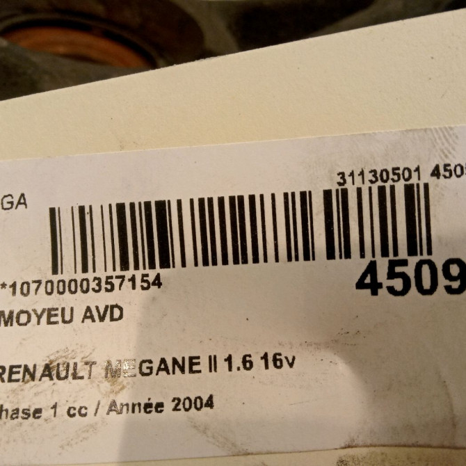 Moyeu avd occasion RENAULT MEGANE II Phase 1 09-2003->12-2005 1.6 16v 402022048R 4