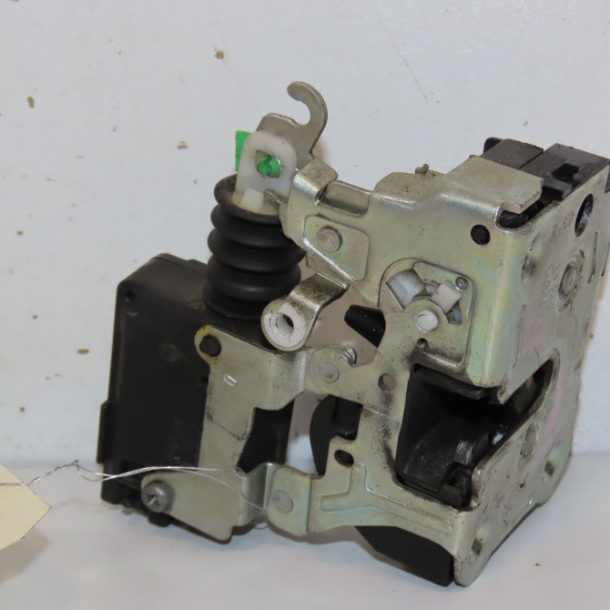 Serrure porte avd occasion RENAULT TWINGO I Phase 3 08-2000->06-2007 1.2i 7701058531 2