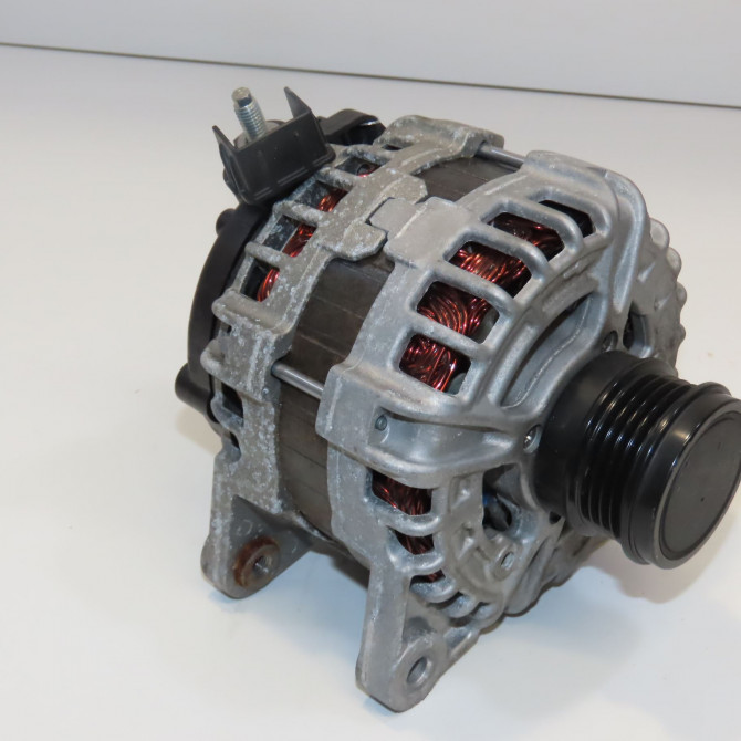 Alternateur occasion  231009076R 1