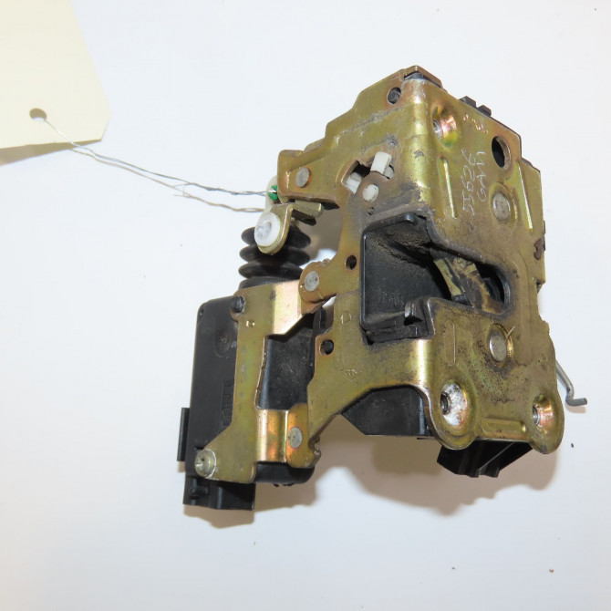 Serrure porte avd occasion RENAULT TWINGO I Phase 1 04-1993->08-1998 1.2i 60ch 7701058531 1