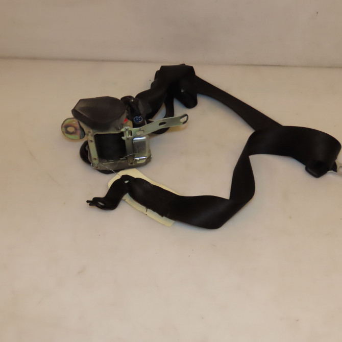 Ceinture avant droite occasion VOLKSWAGEN POLO IV Phase 2 05-2005->09-2009 1.4 TDI 70ch 6Q4857706MRAA 1