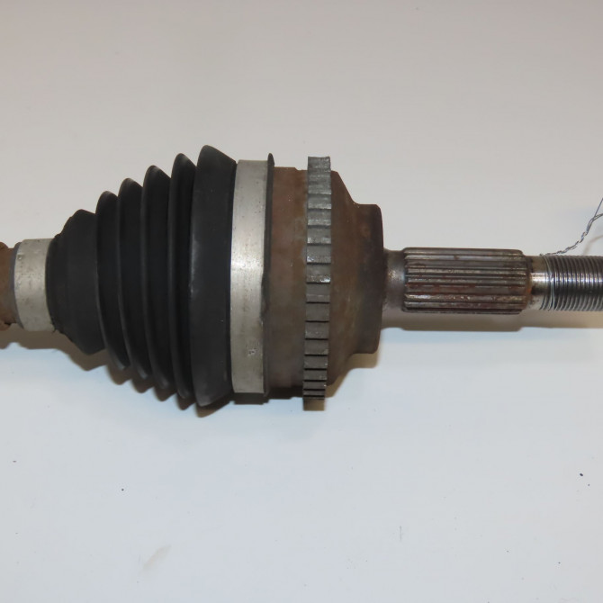 Transmission avant droite occasion RENAULT TWINGO I Phase 3 08-2000->06-2007 1.2i 8200236089 2