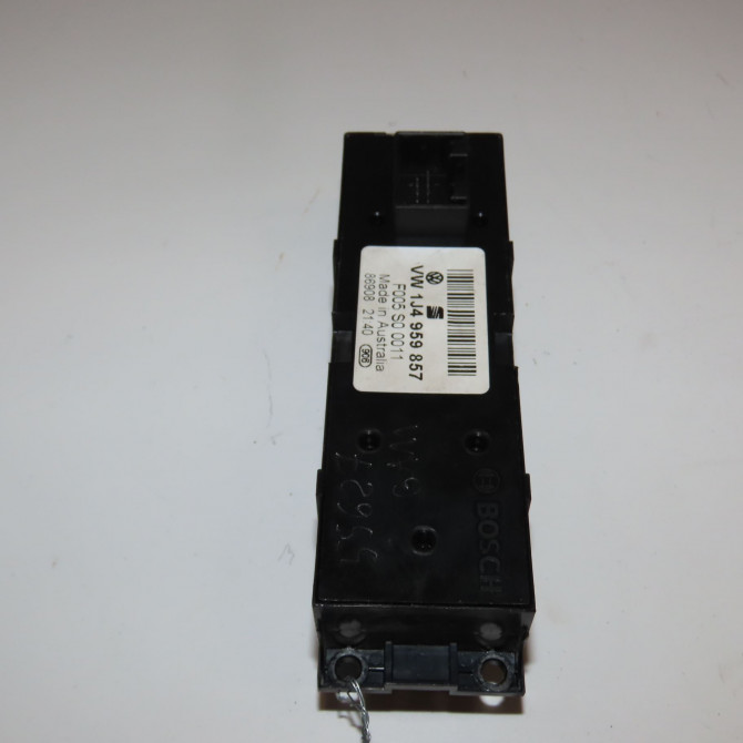 Commande lève-glace porte avant gauche occasion VOLKSWAGEN PASSAT IV Phase 1 10-1996->10-2000 1.9 TDI 110ch 3B5959793G 2