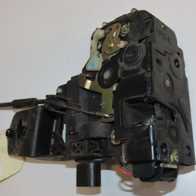 Serrure porte ard occasion VOLKSWAGEN PASSAT IV Phase 1 10-1996->10-2000 1.9 TDI 110ch 3B4839016A 1