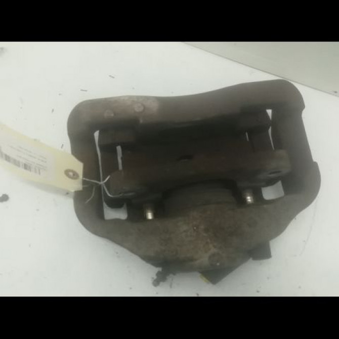 Etrier de frein avant droit occasion B.M.W. SERIE 5 V Phase 1 07-2003->03-2007 530d 218ch 34116753660 2