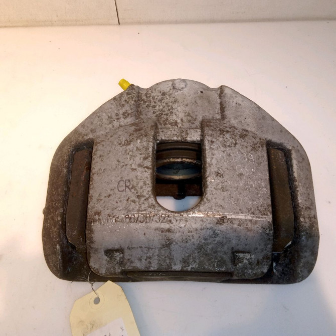 Etrier de frein avant gauche occasion B.M.W. SERIE 5 V Phase 1 07-2003->03-2007 530d 218ch 34116753659 1