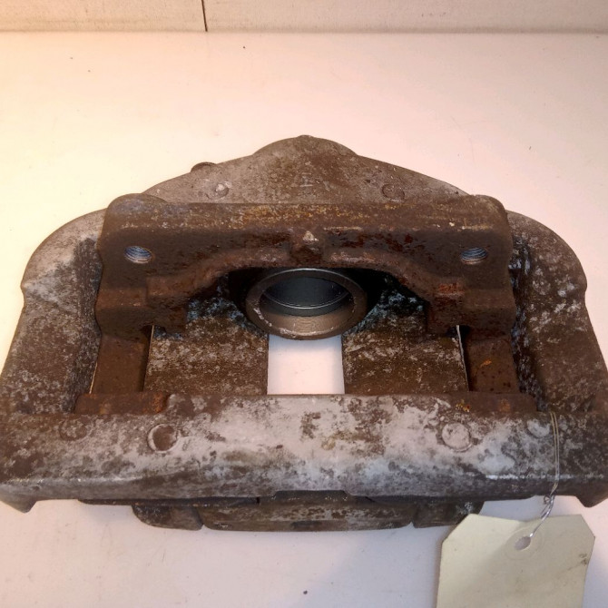 Etrier de frein avant gauche occasion B.M.W. SERIE 5 V Phase 1 07-2003->03-2007 530d 218ch 34116753659 2