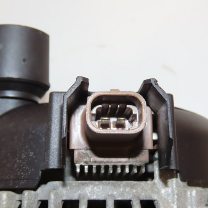 Alternateur occasion  13520812 6