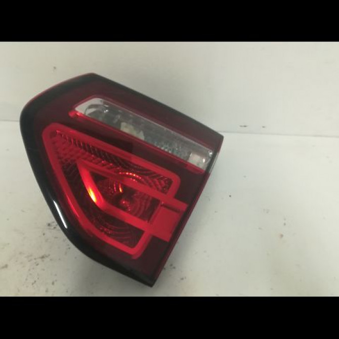 Feu arrière intérieur droit occasion CITROEN C4 PICASSO I Phase 1 01-2007->10-2013 1.6 HDi 8v 110ch 6351LR 1