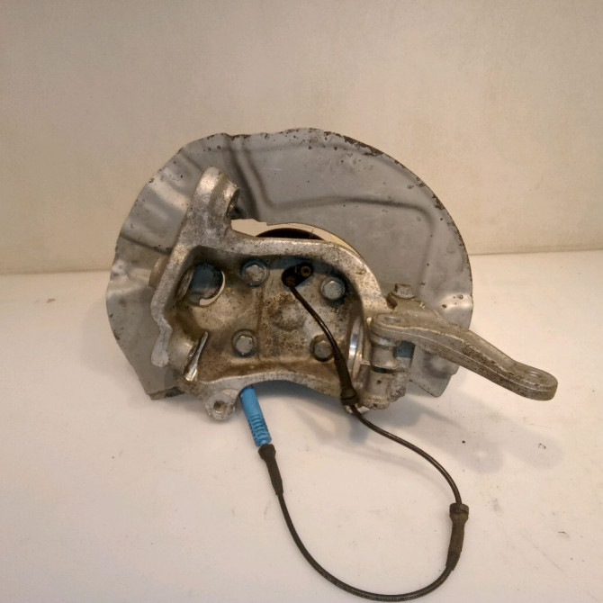 Moyeu avd occasion B.M.W. SERIE 5 V Phase 1 07-2003->03-2007 530d 218ch 31226765601 2