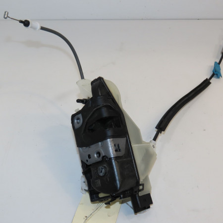 <span class="tt">Serrure porte avg occasion  </span><span class="designation"> </span>