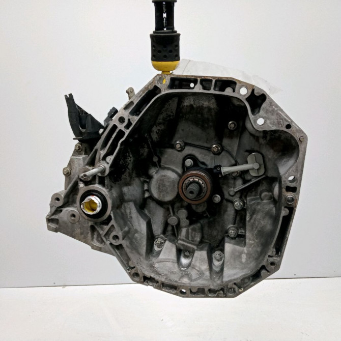 Boîte à vitesse mecanique occasion RENAULT CLIO III Phase 2 03-2009->12-2014 1.5 DCI 90ch 8201115695 1