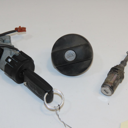 Kit serrures + antivol occasion CITROEN C3 I Phase 2 10-2005->12-2010 1.4 HDi 70ch 4162FP