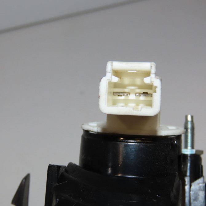 Feu arrière intérieur droit occasion CITROEN C4 PICASSO I Phase 1 01-2007->10-2013 1.6 HDi 16v 110ch 6351LR 3