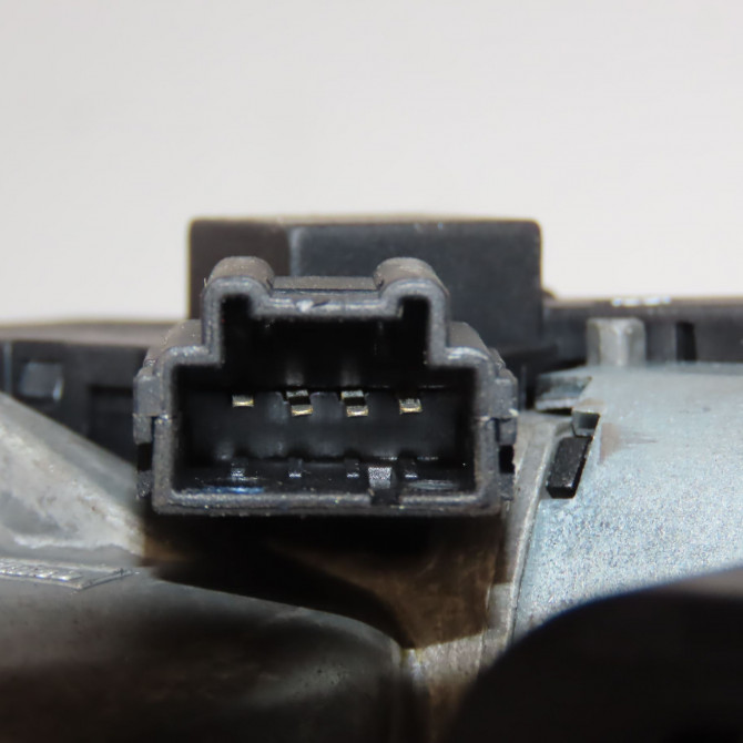 Moteur essuie-glace arrière occasion MERCEDES CLASSE A II Phase 1 12-2004->04-2008 A 160 CDI 1698201340 4