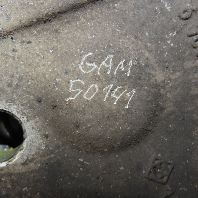 Moyeu avg occasion B.M.W. SERIE 5 V phase 2 TOURING 03-2007->05-2010 31226765601 3