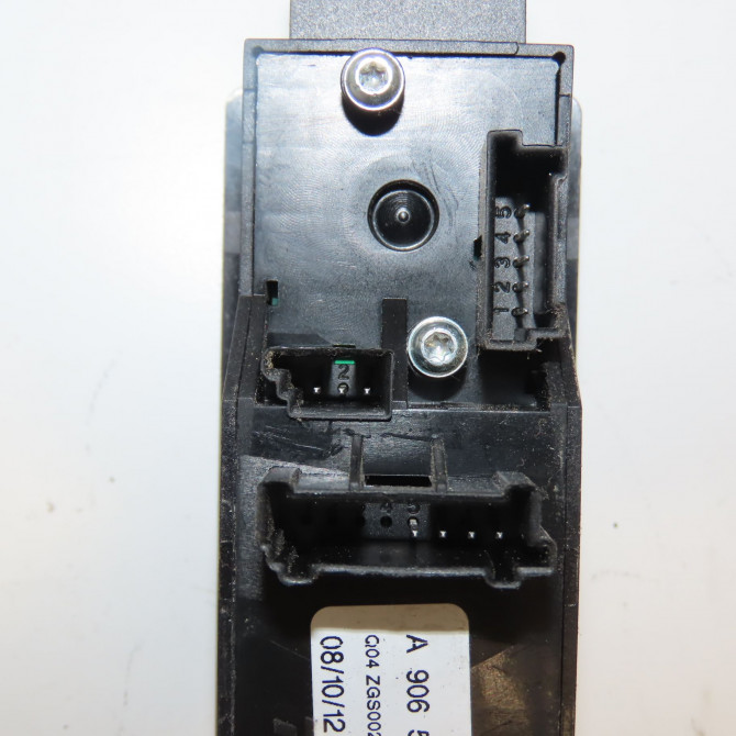 Commande lève-glace porte avant gauche occasion MERCEDES SPRINTER II Phase 1 06-2006->... 311 CDI 109ch 3