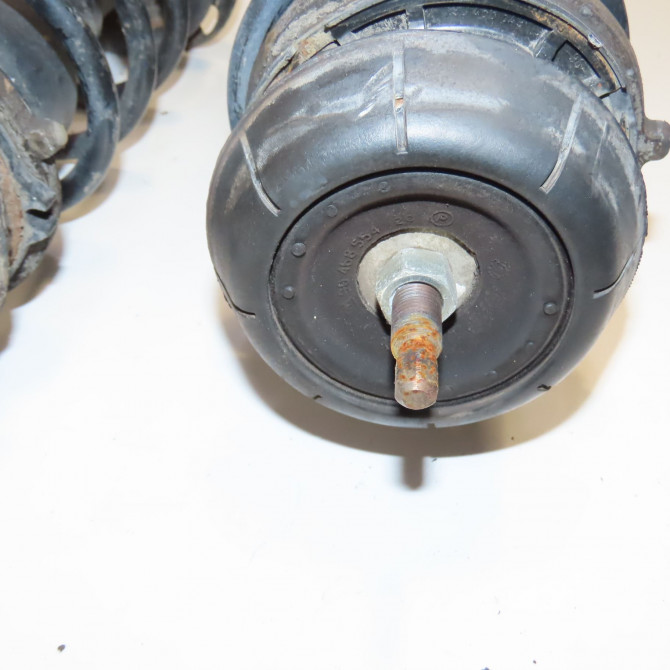 Amortisseur avant droit occasion OPEL CORSA III Phase 2 08-2003->09-2006 1.2i 80ch 72119118 3