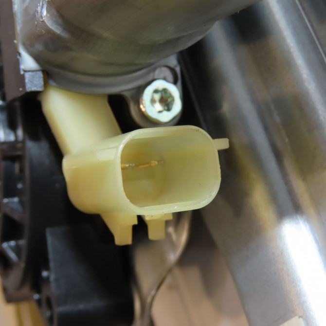 Mecanisme + moteur lève-glace avant droit occasion OPEL KARL Phase 1 04-1995->04-1999 1.0i 75ch 42439343 3