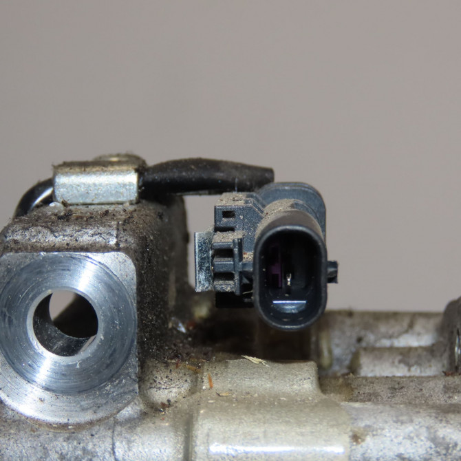 Compresseur air conditionne occasion OPEL KARL Phase 1 04-1995->04-1999 1.0i 75ch 42870861 4