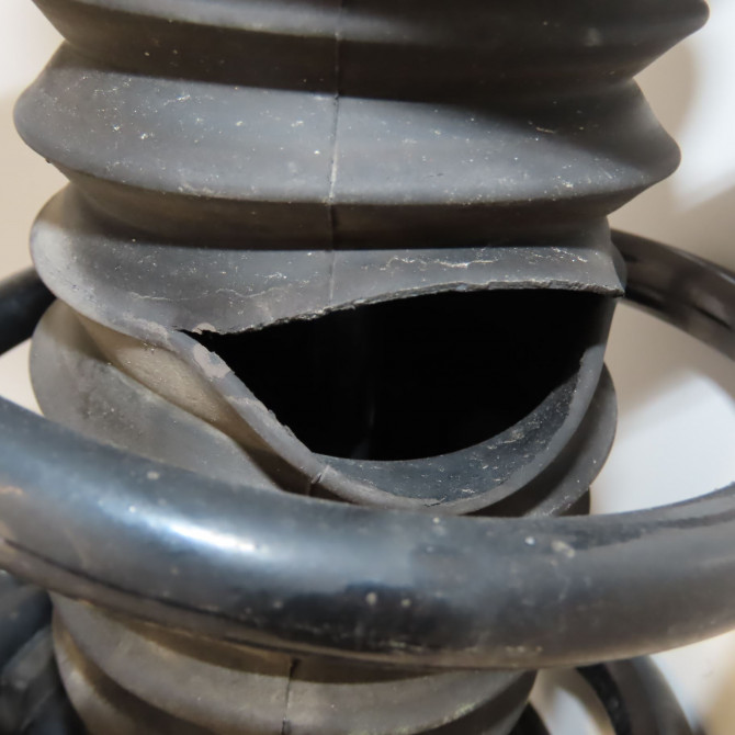 Amortisseur avant droit occasion RENAULT KADJAR Phase 1 06-2015->... 1.2 TCE 130ch 543024EA3A 6