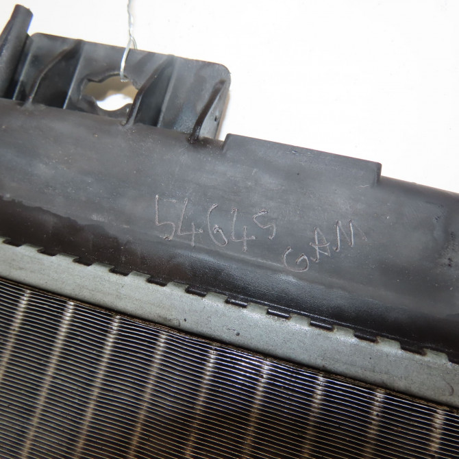 Radiateur occasion RENAULT MEGANE II Phase 2 01-2006->06-2009 1.6i 16v 110ch 8200115541 4