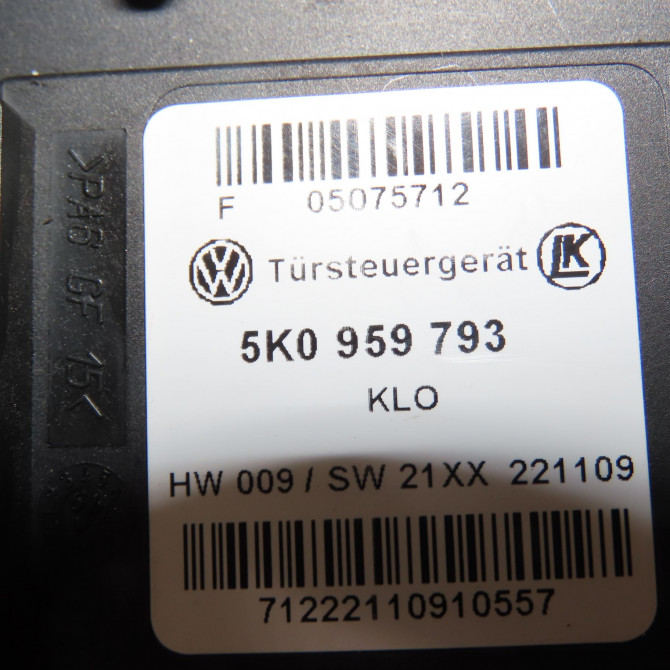 Mecanisme+moteur leve-glace avg occasion VOLKSWAGEN GOLF PLUS Phase 1 04-1995->04-1999 1.6 TDI 105ch 5M0837461 5