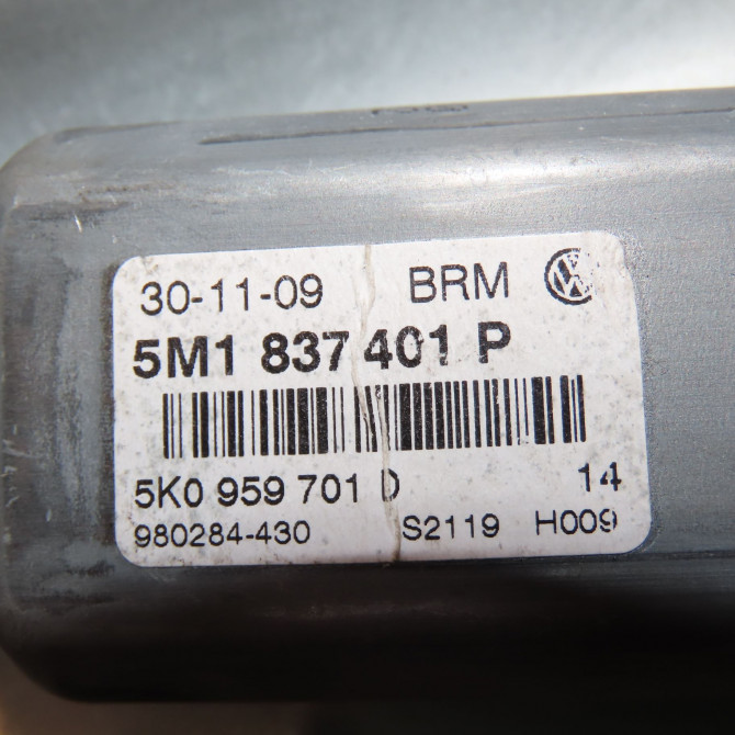 Mecanisme+moteur leve-glace avg occasion VOLKSWAGEN GOLF PLUS Phase 1 04-1995->04-1999 1.6 TDI 105ch 5M0837461 6