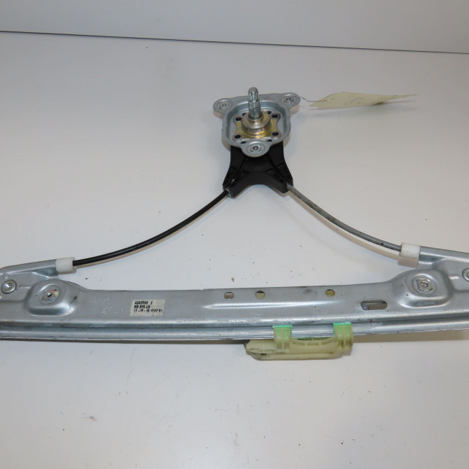 Mecanisme leve-glace arrière gauche occasion OPEL KARL Phase 1 04-1995->04-1999 1.0i 75ch 42439348 1