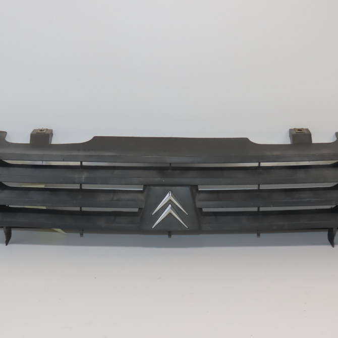 Calandre occasion CITROEN C15 Phase 1 07-1987->06-1996 1.9 D 1