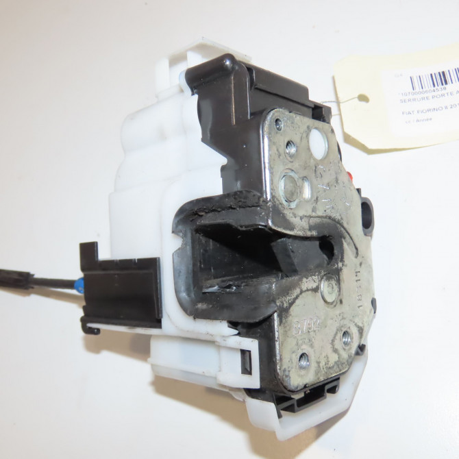 Serrure porte avg occasion FIAT FIORINO III Phase 1 01-2008->... 1.3 MULTIJET 16v 95ch 52139146 1