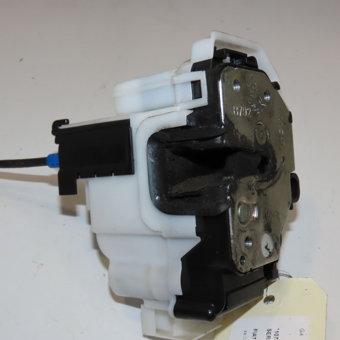 Serrure porte avd occasion FIAT FIORINO III Phase 1 01-2008->... 1.3 MULTIJET 16v 95ch 1379535080 1