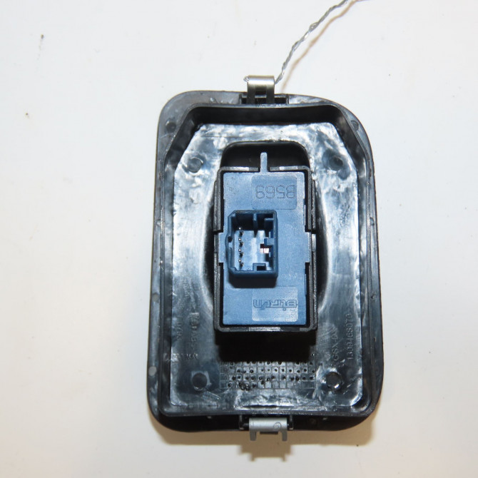 Commande lève-glace porte avant droite occasion FIAT FIORINO III Phase 1 01-2008->... 1.3 MULTIJET 16v 95ch 735461282 2