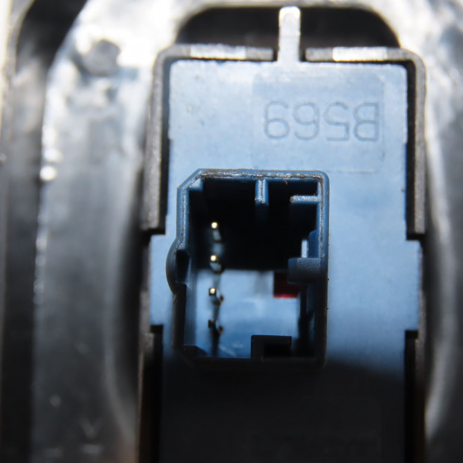 Commande lève-glace porte avant droite occasion FIAT FIORINO III Phase 1 01-2008->... 1.3 MULTIJET 16v 95ch 735461282 3