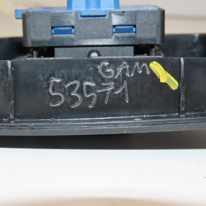 Commande lève-glace porte avant droite occasion FIAT FIORINO III Phase 1 01-2008->... 1.3 MULTIJET 16v 95ch 735461282 4