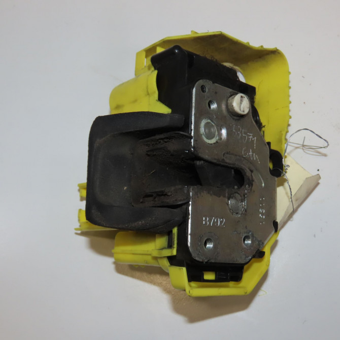 Serrure porte coulissante d occasion FIAT FIORINO III Phase 1 01-2008->... 1.3 MULTIJET 16v 95ch 52139151 1