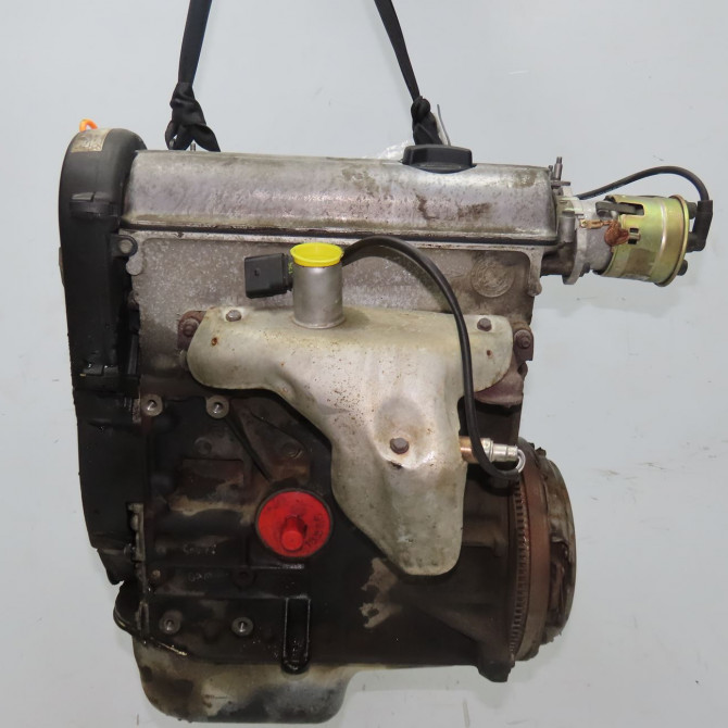 Moteur essence occasion VOLKSWAGEN POLO III Phase 1 10-1994->11-1999 1.4 30100098LX 4