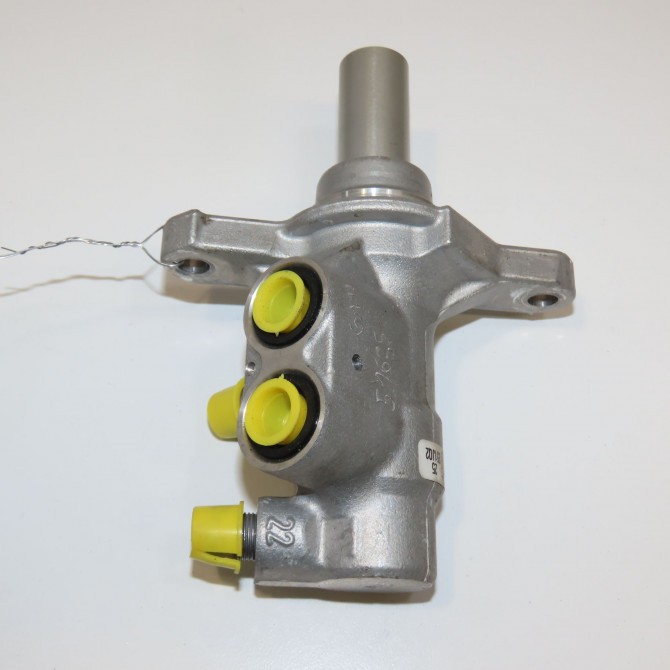 Maitre cylindre occasion  460116527R 2