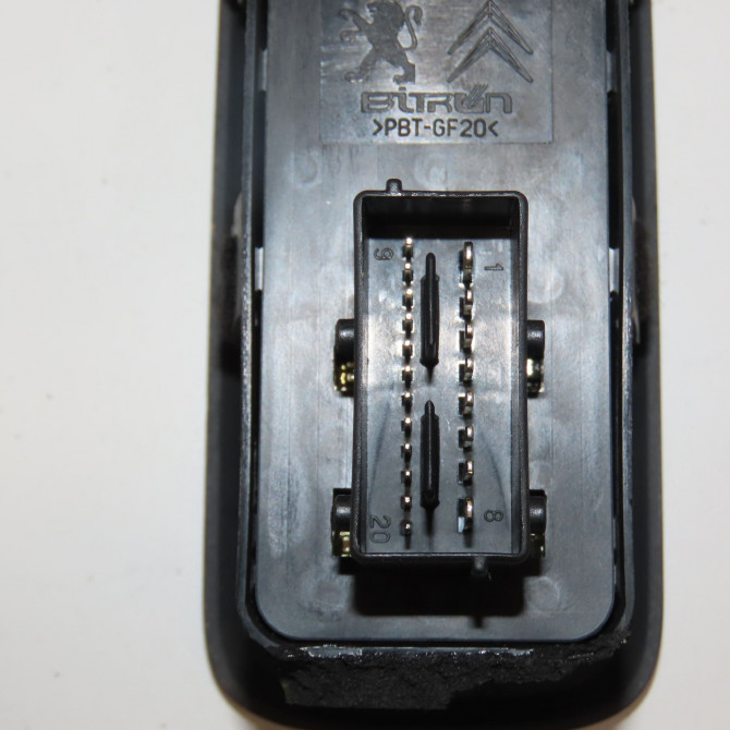 Commande lève-glace porte avant gauche occasion CITROEN C5 II Phase 1 04-2008->... 1.6 HDi 16v 110ch 649028 3