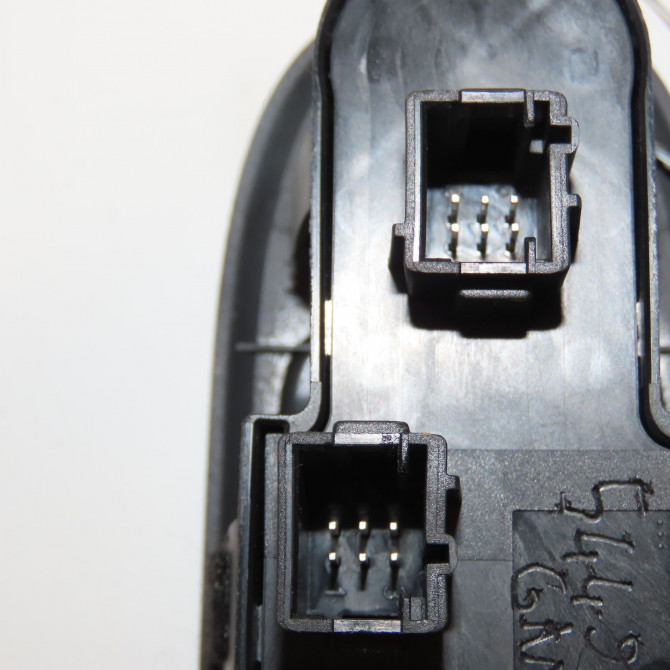 Commande lève-glace porte avant gauche occasion CITROEN C5 II Phase 1 04-2008->... 1.6 HDi 16v 110ch 649028 4