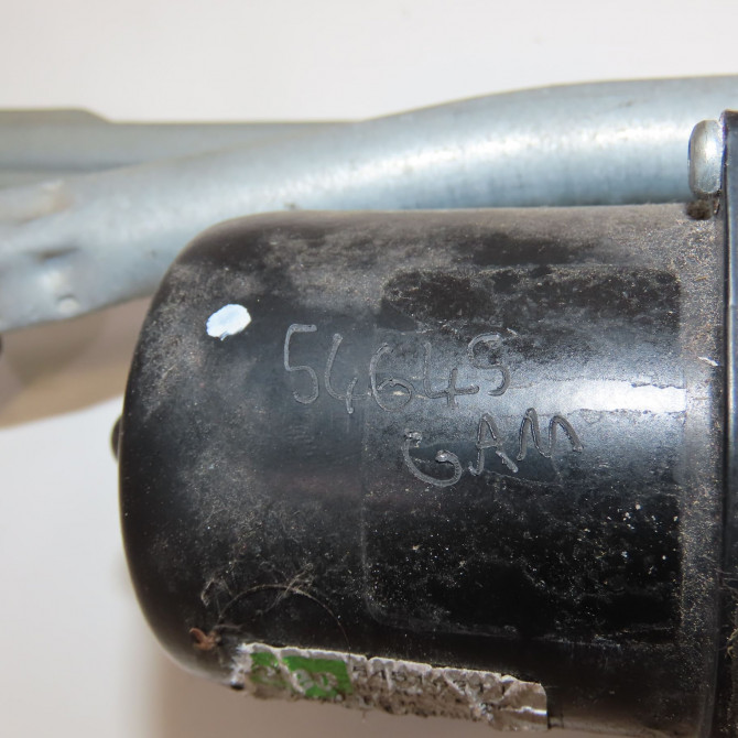 Moteur essuie-glace avant occasion RENAULT MEGANE II Phase 2 01-2006->06-2009 1.6i 16v 110ch 7701054828 6